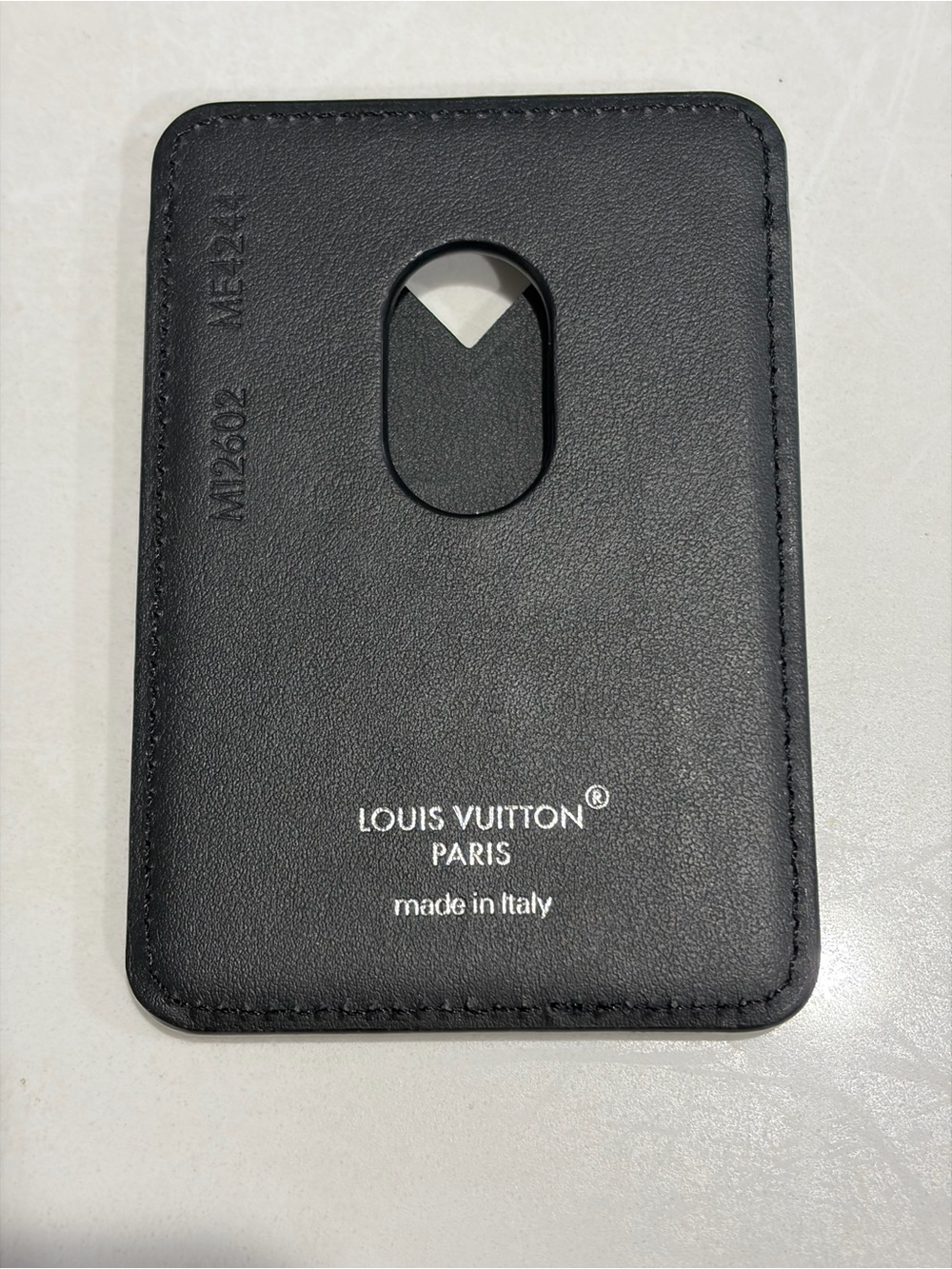 Louis Vuitton Magnetic Card Holder - Picture 3 of 4